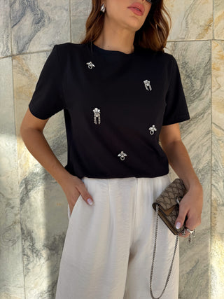 Brazilian T-Shirt with Crystal Embellishments – Available in Black and Pink
